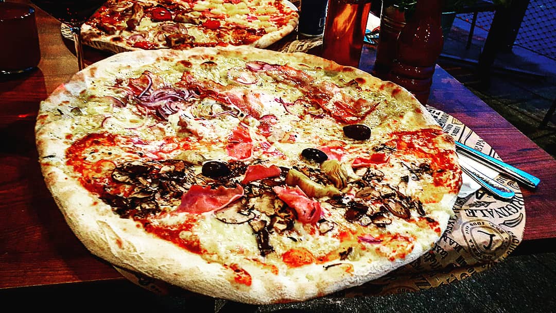 Pizza and… thunderstorm