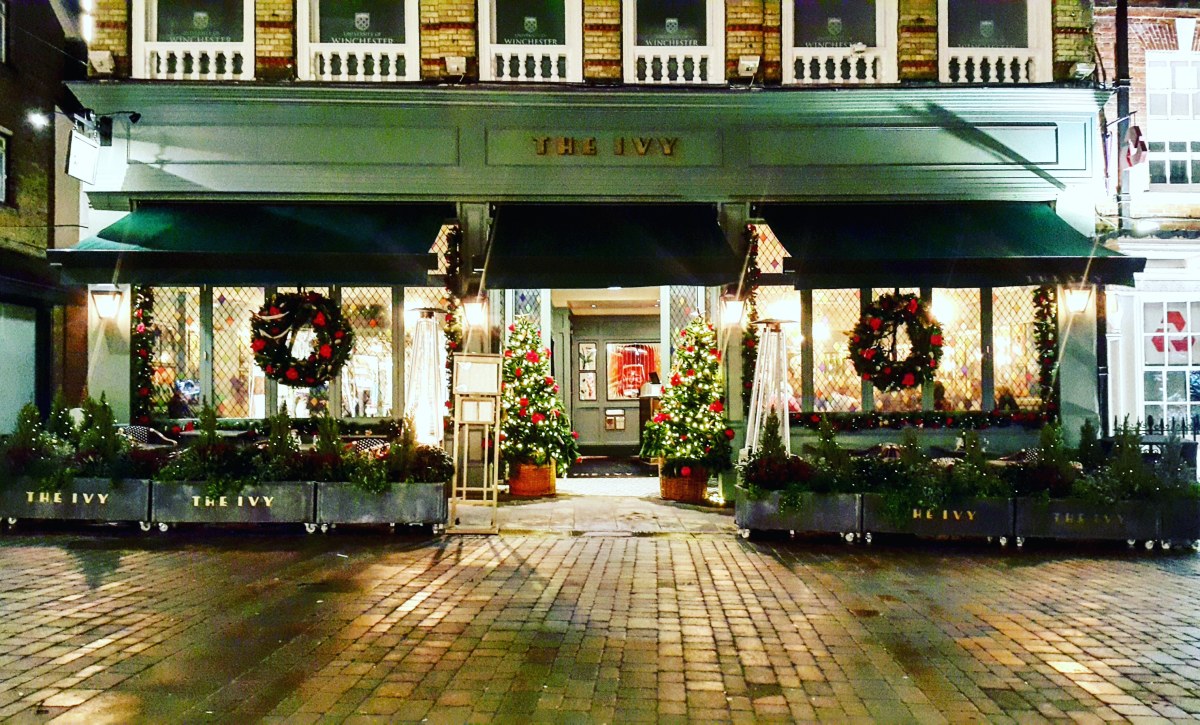 Blogmas Day 17- A night at the&nbsp;Ivy